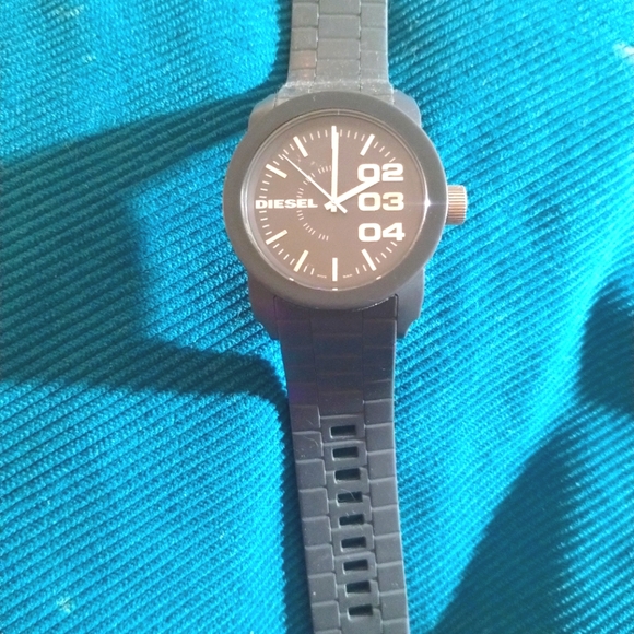 Men's Diesel Watch; Grey - Picture 3 of 4